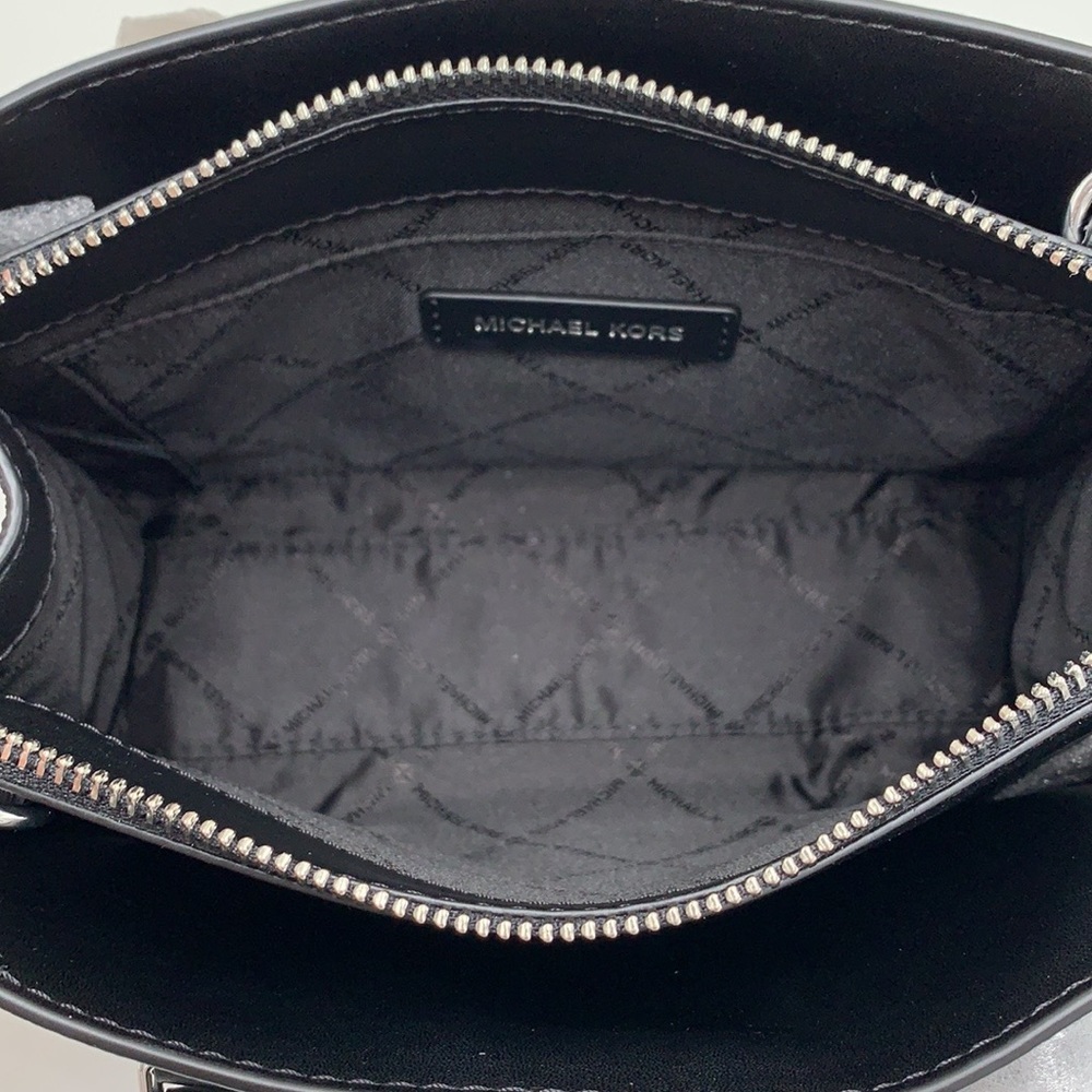 MICHAEL KORS
Sheila Small Faux Saffiano Leather Satchel
Black/Silver - Picture 13 of 16